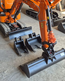 GTX-Quick-Coupler-In-Action