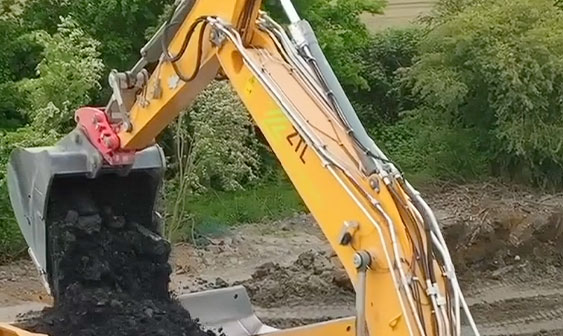 Heavy-Duty-Digging-Bucket-In-Action
