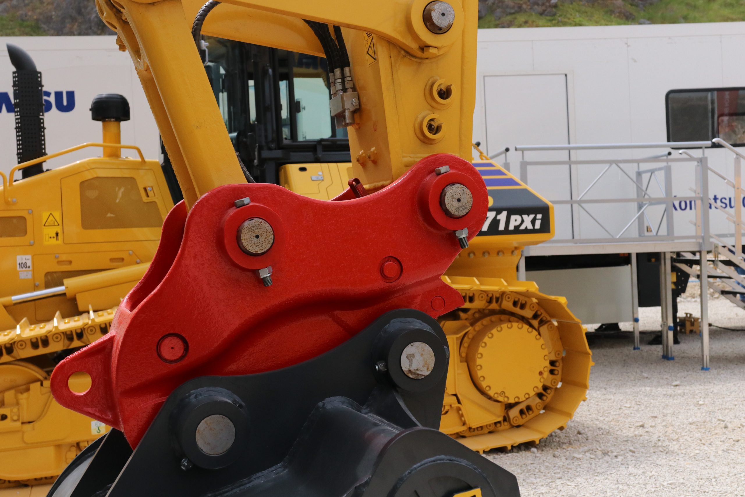 Powerlatch-in-action-4